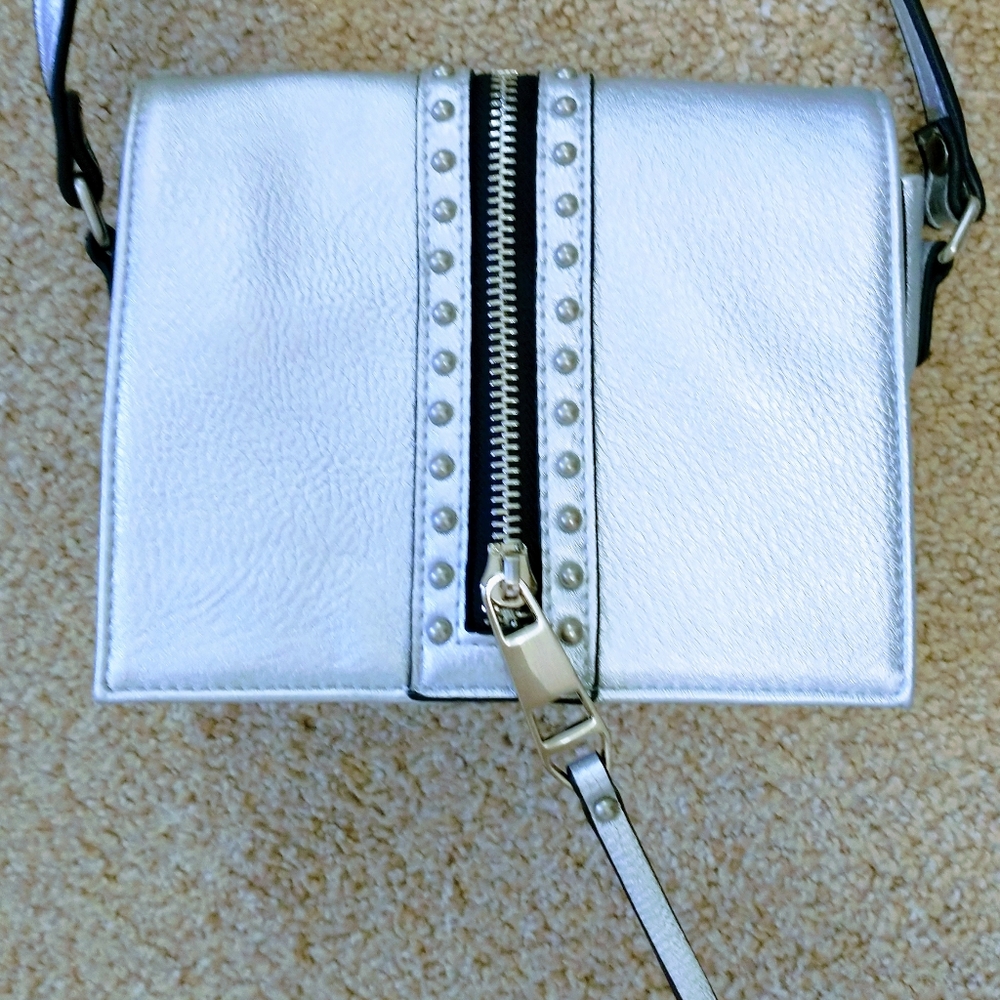 MADDEN GIRL Crossbody Bag - Picture 8 of 13